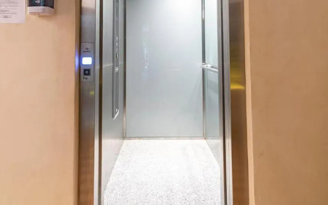 403 Stunning rooftop apartment for couples w/private pool