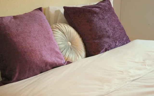 Peymans Apple Tree House Serviced Apartment