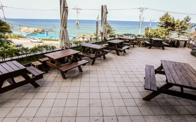 Gangneung Gyeongpodae Daedeokosutel