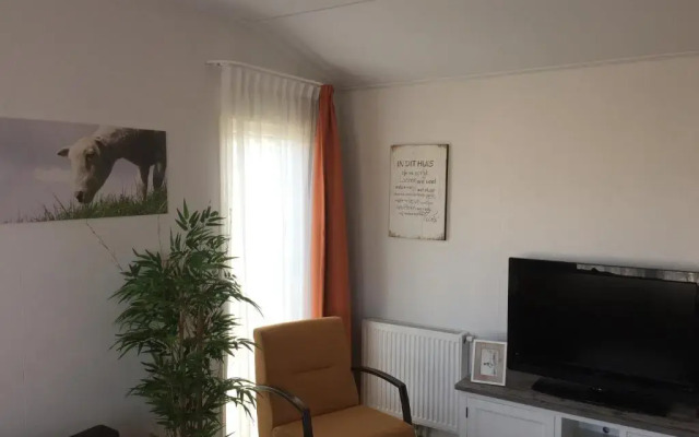 IJsselmeer-chalet nr. 66