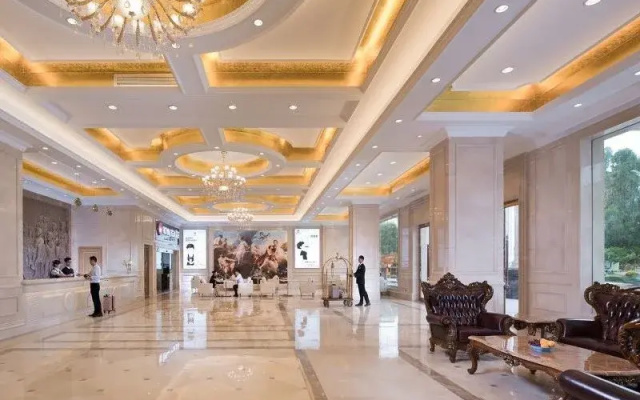 Vienna International Hotel (Dongguan Dongcheng Xiaqiao Metro Station)
