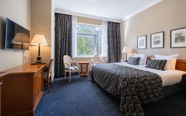 Apollofirst Boutique Hotel