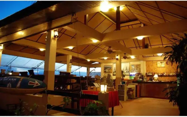 Sea Falcon Hotel