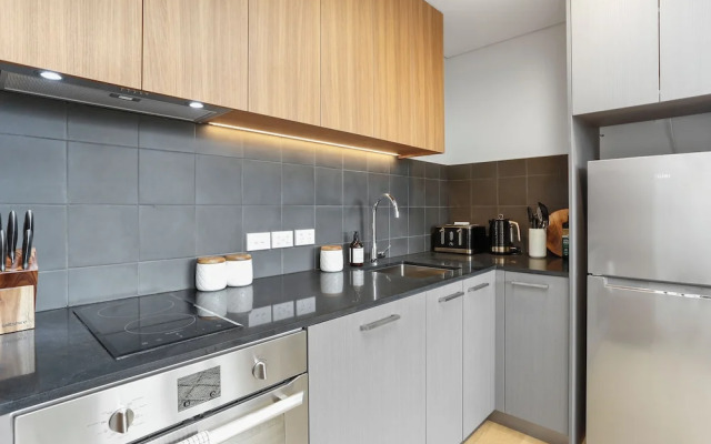 Lighthouse Apartments by Urban Rest