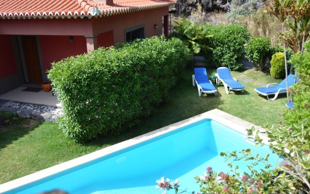 House In Calheta Beach - Best Location In Calheta