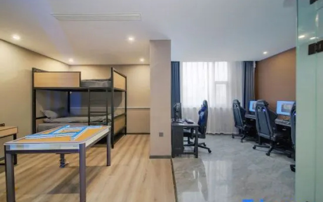 Pai Hotel (Xiangcheng Lianhua Avenue People's Park)