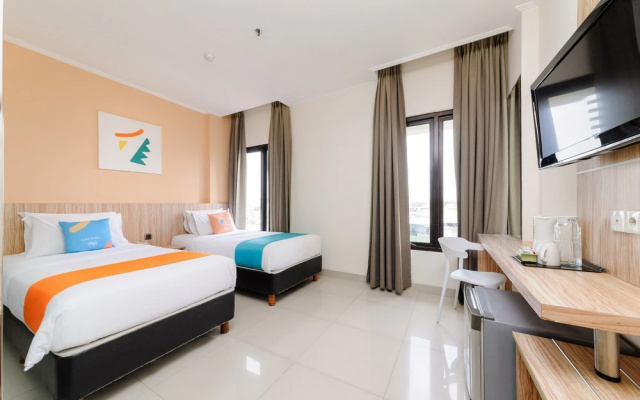 The Green Hotel Bekasi – Guest Rooms – Bekasi