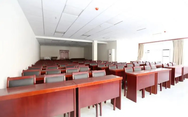 GreenTree Inn Dezhou Bus Station Train Station