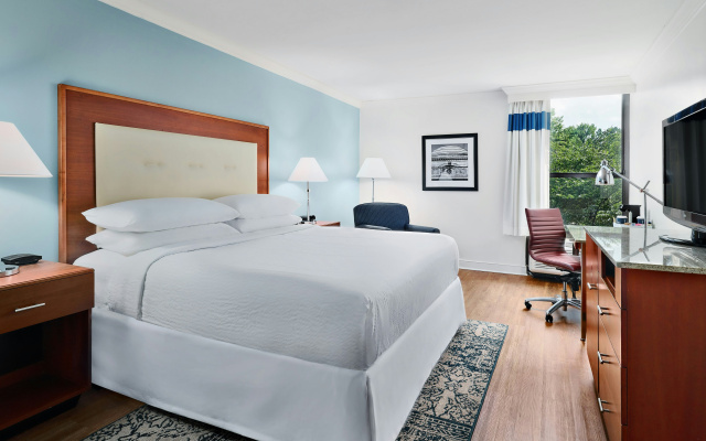 Four Points by Sheraton Richmond Airport