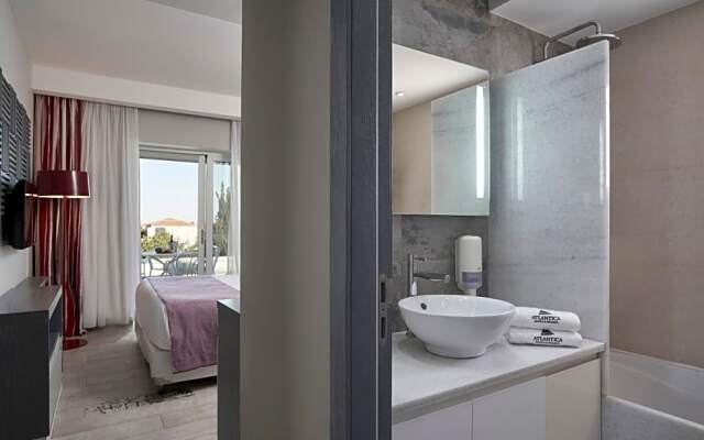 Atlantica Tropical Suites