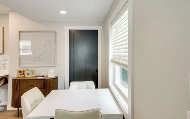 Stylish 'crosby Cottage' - 1 Mi to Serpent Lake!
