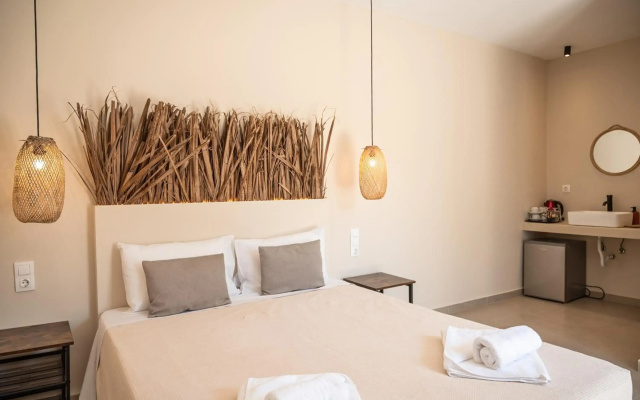 Atma Beach Rooms & Suites