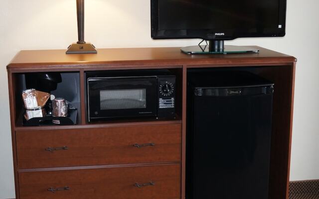 AmericInn Two Harbors