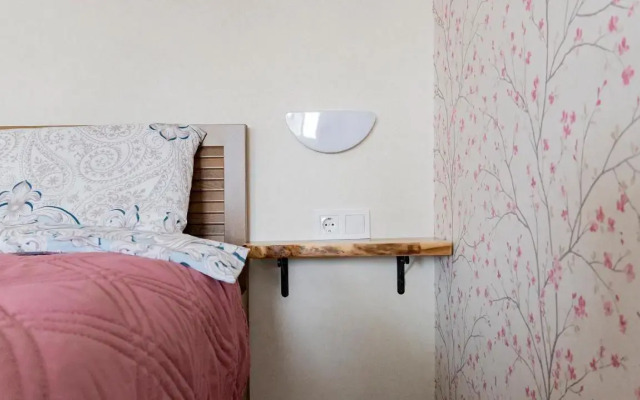1bdr flat close to the center