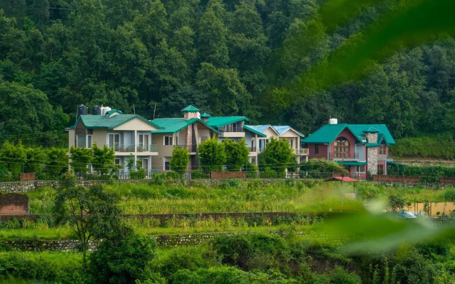 Capital O 33353 Cottages@Village