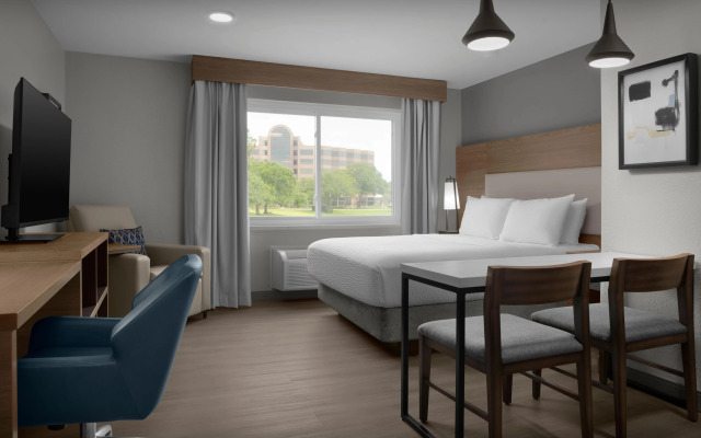 Candlewood Suites Jacksonville Southpoint by IHG