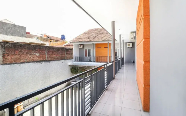 OYO 3340 Wisma Etiga