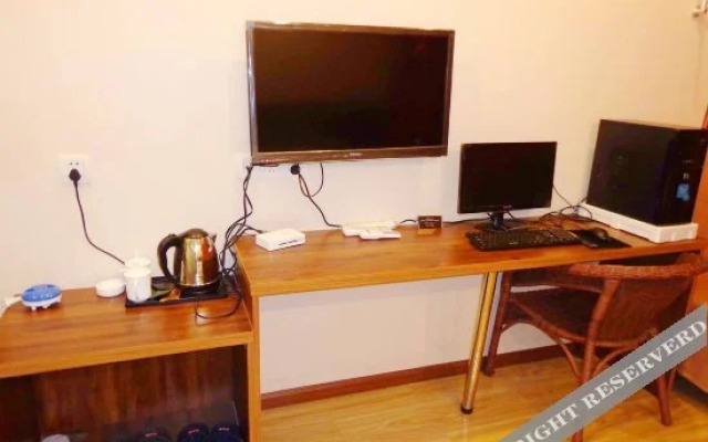 Yichang Spring Business Hotel