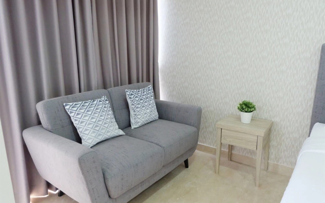 Comfy Studio Menteng Park Apartment