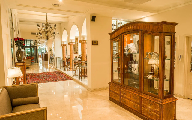 Melia Recoleta Plaza