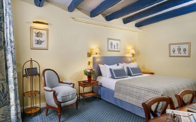 Le Relais Montmartre