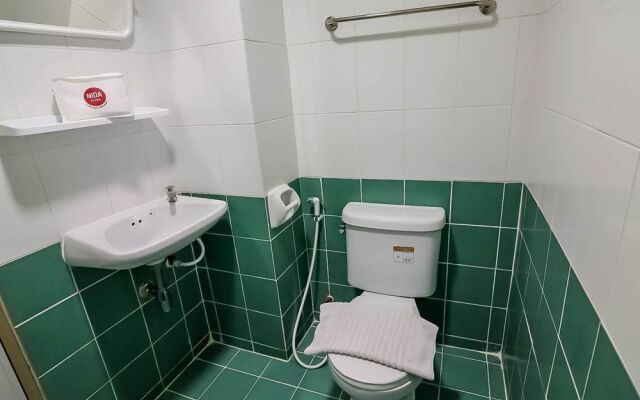 Nida Rooms Chateau Inthamara 22