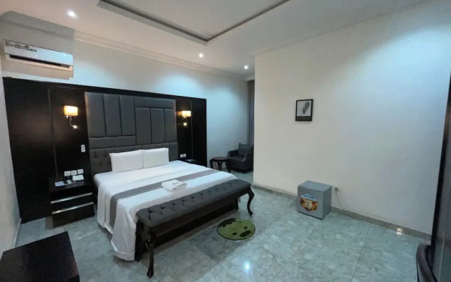 Aaron's Place Luxury Apartments & Rooms