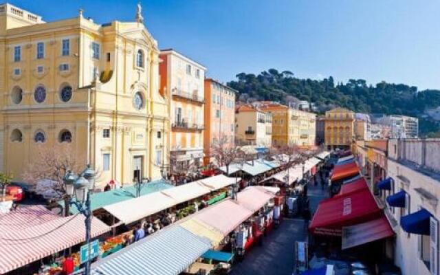 Great Flat in the Old Town Up To 4