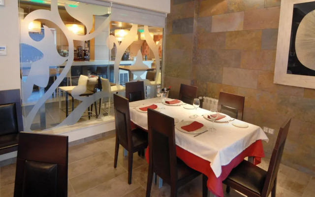 Hotel Macami