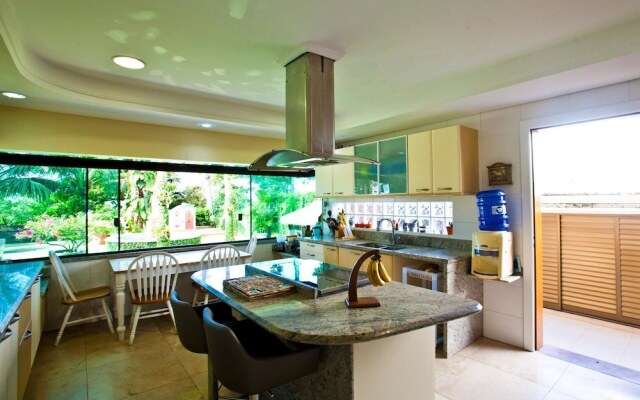 FL004 5 Bedroom Villa By Senstay