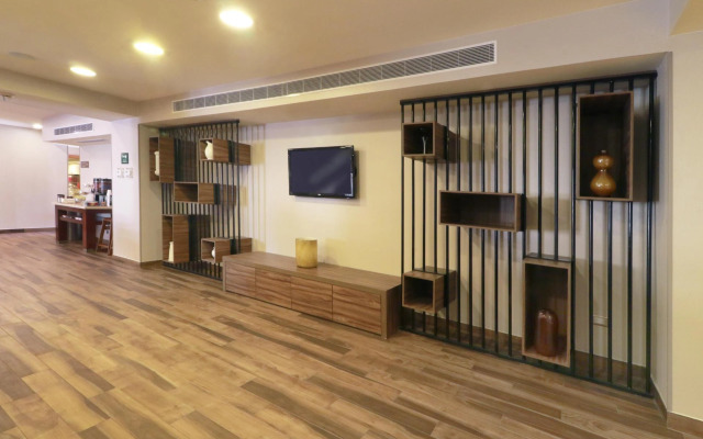 Hampton by Hilton Chihuahua
