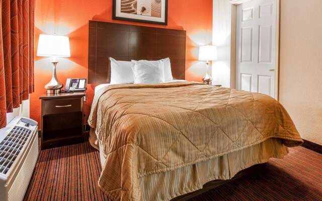 Mainstay Suites Knoxville Airport