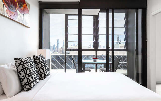 Oaks Melbourne St Kilda Road Hotel