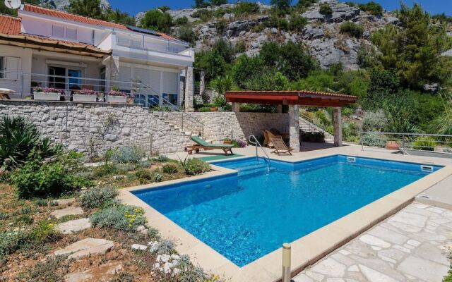 Apartments Villa Karmen