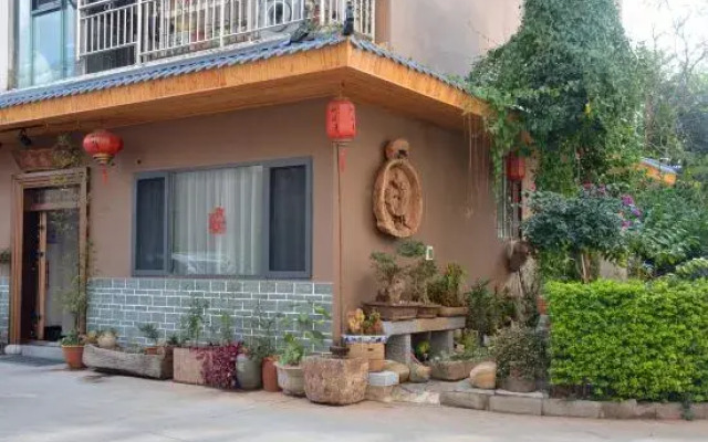Jianshui zhuwuqing  homestay
