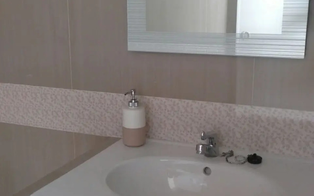 Maple House by Villa Istana Bunga