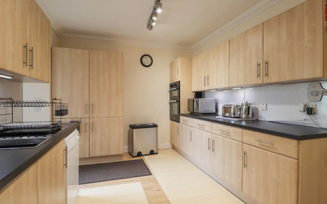 16 Fairfield Road