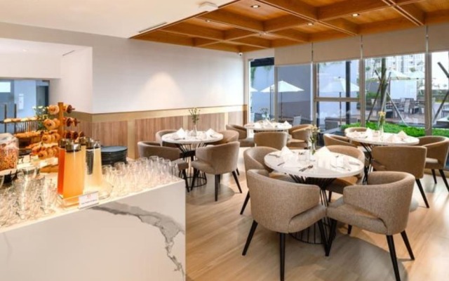Two-bedrooms, Oakwood Apartments Pik Jakarta