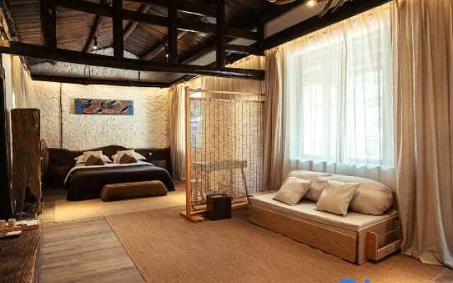 Xiang·Stay Homestay (Xingyi Wanfenglin Branch)