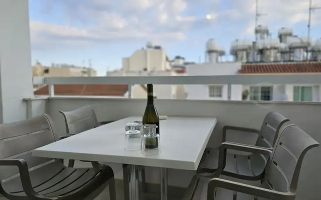 138 LCA - Stay Amphora Apartment