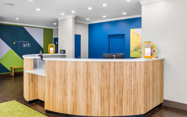 Spark by Hilton Pearland (H)