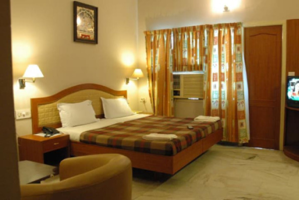 Hotel Saradharam