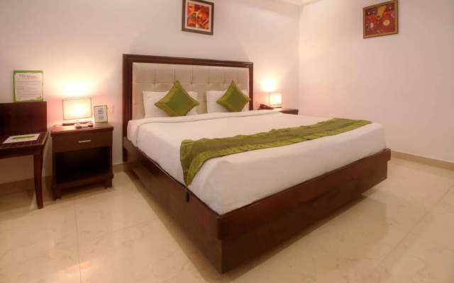 Treebo Shivam Inn Near Singapore Mall