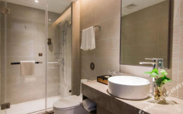 HomeinnPlus (Hohhot Fengzhou Road)