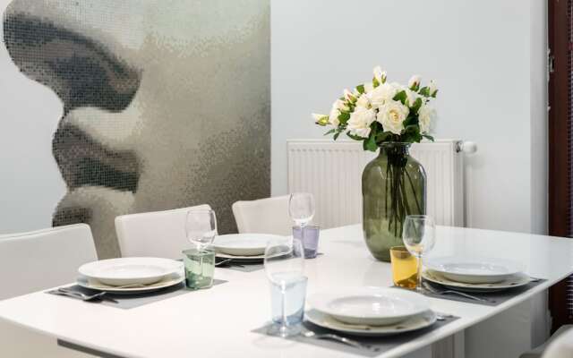 Minimalist Apartment Poznan by Renteres