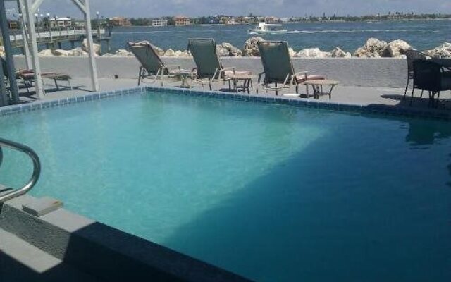 Island's End Resort