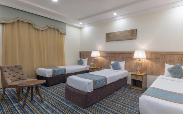 Snood Al Dana Hotel