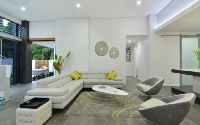 Andrews Port Douglas Holiday Home