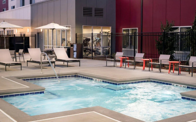 Courtyard by Marriott Pullman