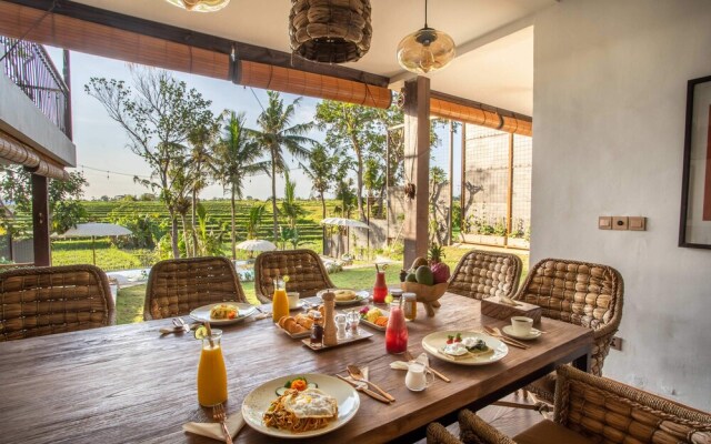 Architectural Masterpiece Villas Complex 15 BR Canggu w staff